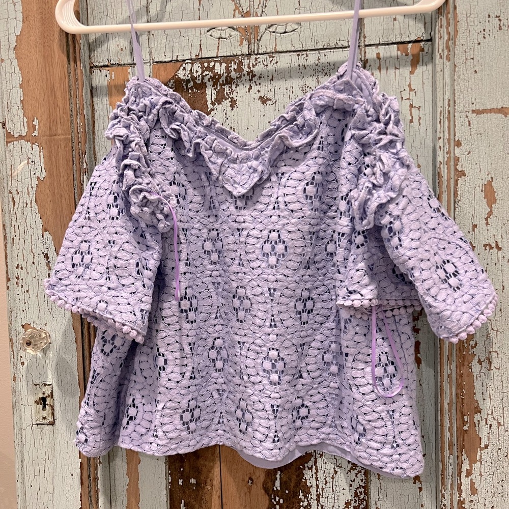 TopShop lace crop. Lilac. Size 6